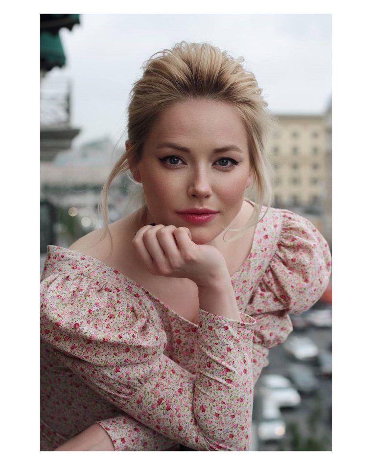 Зоя Бербер в профиль