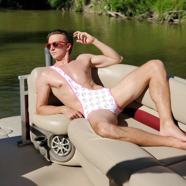 Необычные мужские купальники