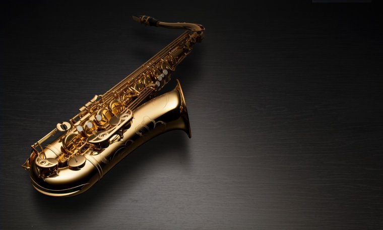 Саксофон арт