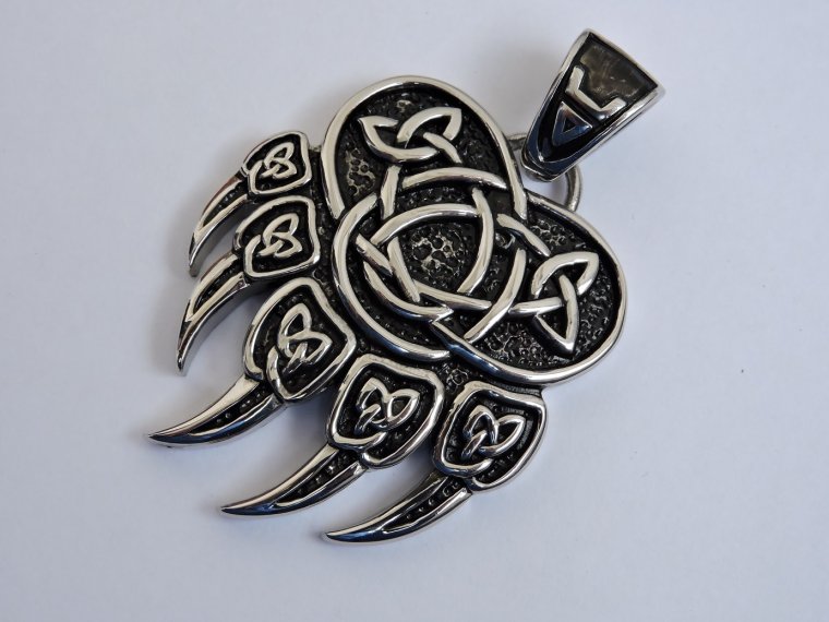 Символ Велеса медвежья лапа