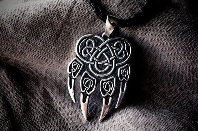 Кельтский узор медвежья лапа