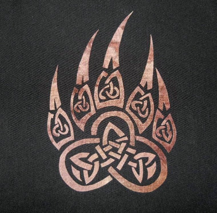 Оберег "печать и знак Велеса" медвежья лапа