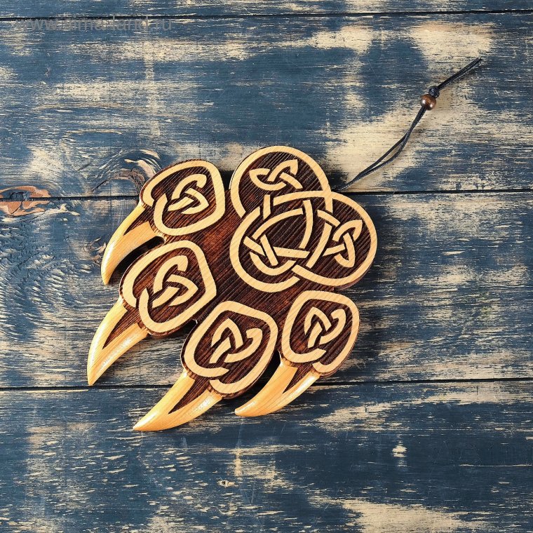 Тату языческое оберег Мары