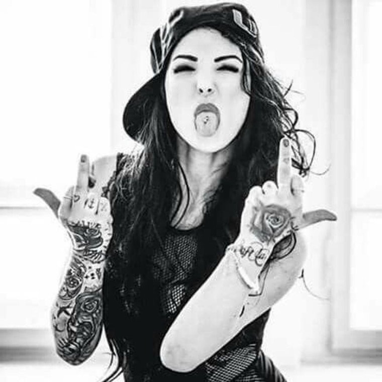 Дерзкие картинки для девушек