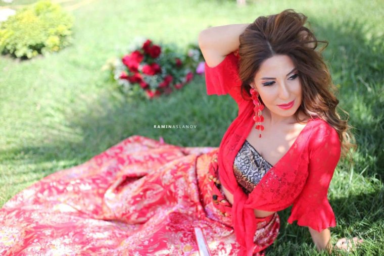 Самира Гаджиева мимо города