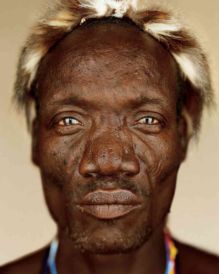 Уродливая черная девушка