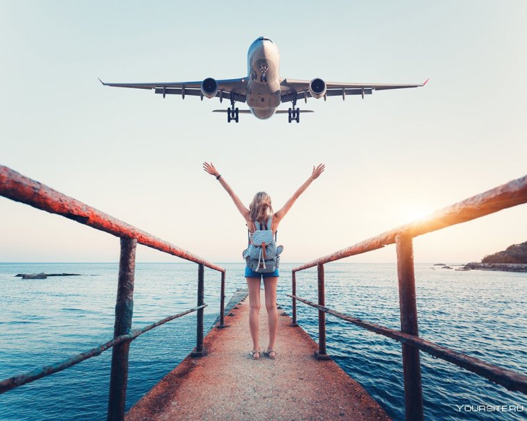 Самолет море