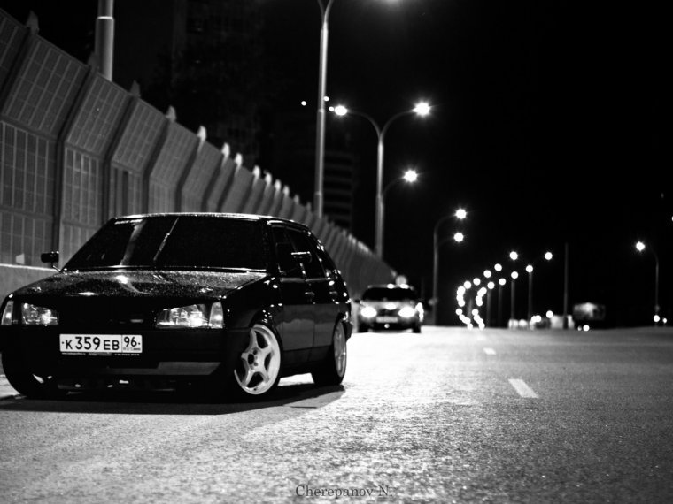 Минимализм на черном фоне