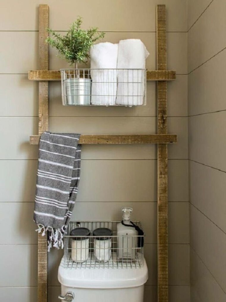 Полка деревянная настенная