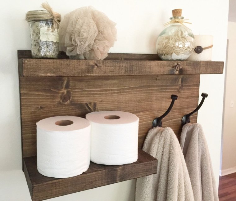 Полочка в ванную из дерева