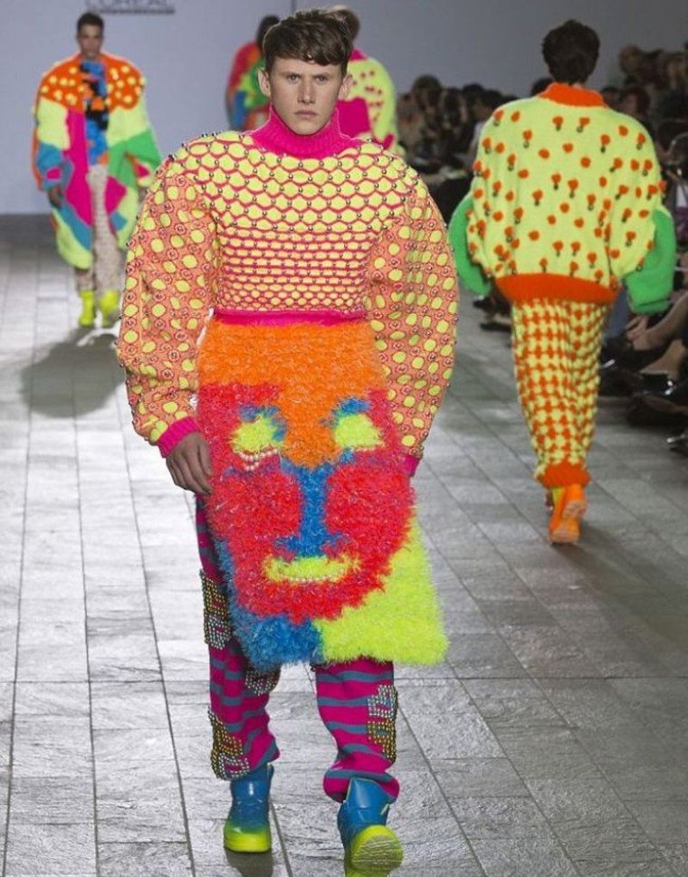 Волосатый костюм