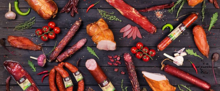 Колбаса на доске