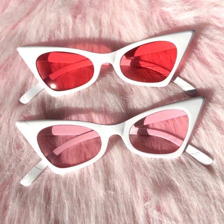 Эстетичные очки солнечные