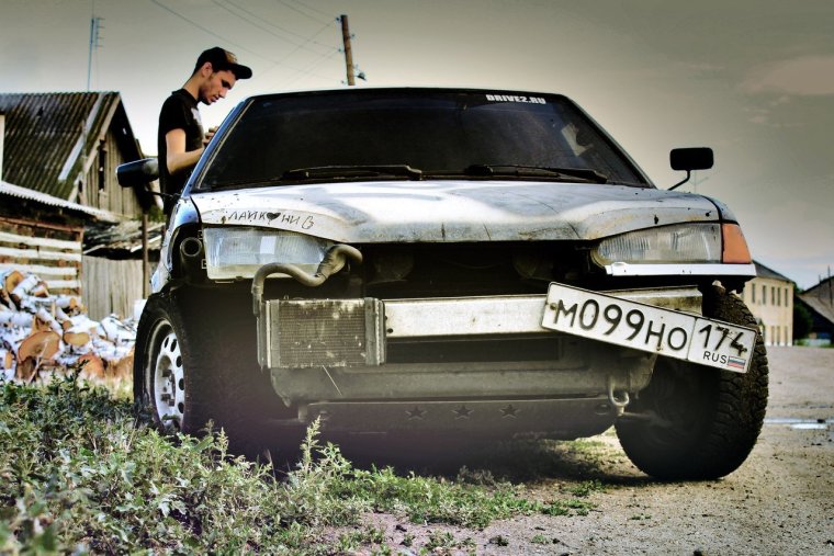 ВАЗ 2114 без бампера Бродяга