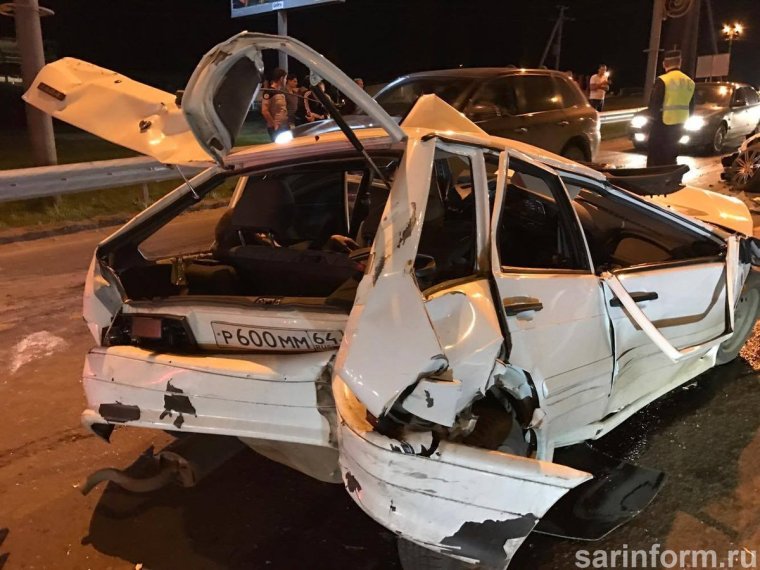 ВАЗ 2113 белая битая