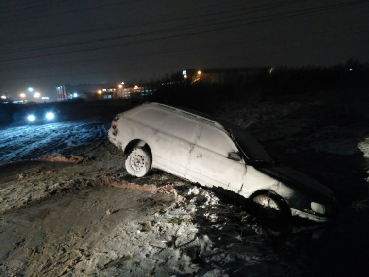 ВАЗ 2115 И 2114 рядом