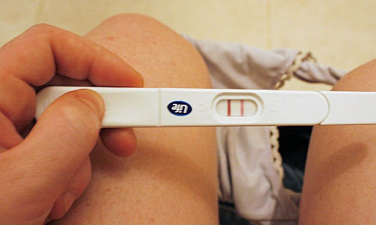 Тест на беременность 2 полоски эвитест