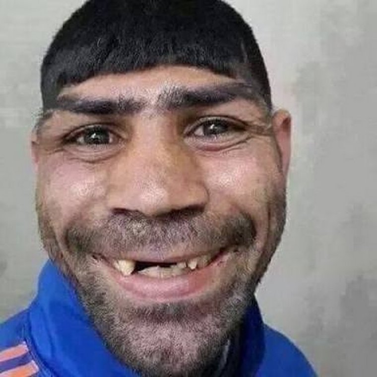 Вазген монобровь