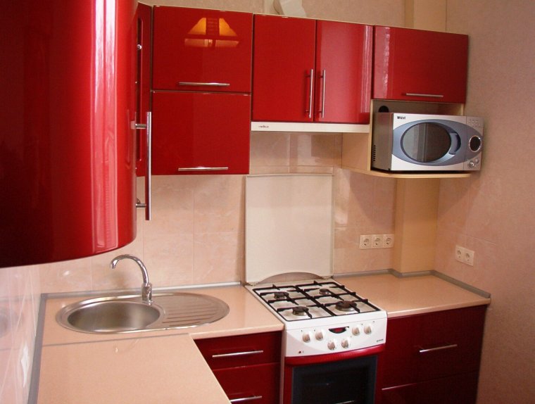 Гарнитур для маленькой кухни в хрущевке