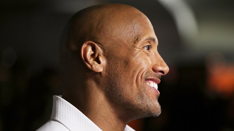 Дуэйн Джонсон в профиль