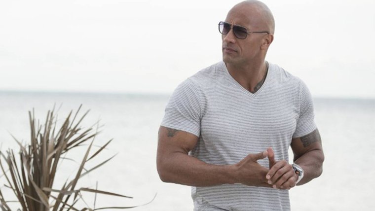 Дуэйн Джонсон в профиль