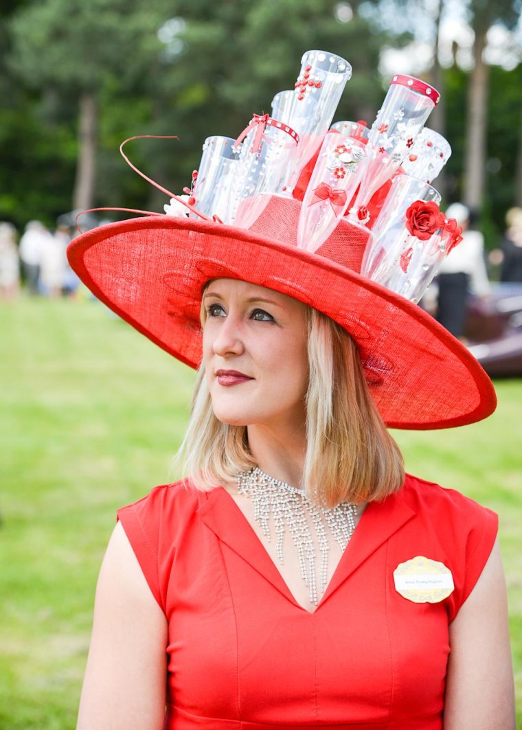 Странные шляпы Ройал аскот