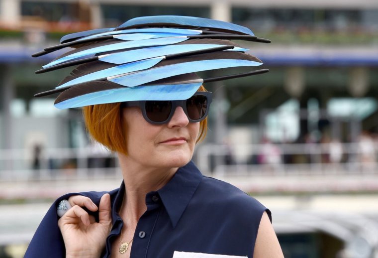 Странные шляпы