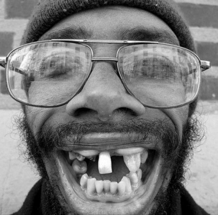 Аватар чел в очках