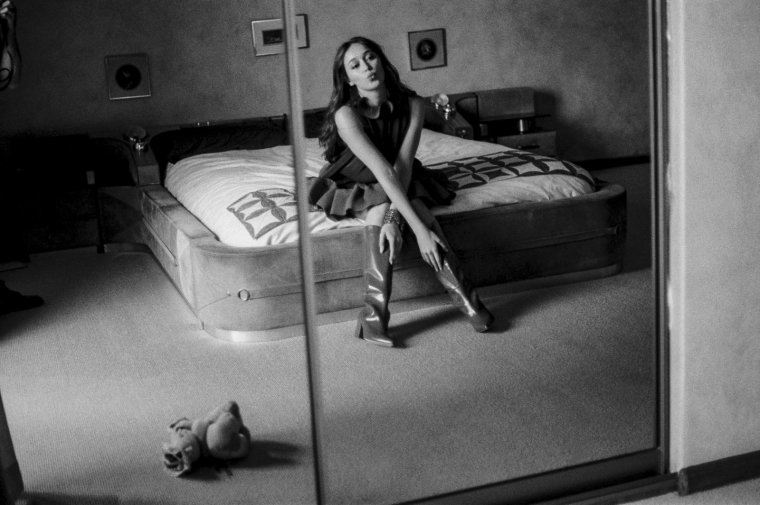 Алисия дебнем Керри маленькая