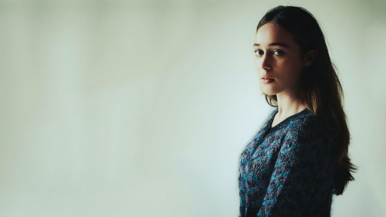 Алисия дебнем-Керри