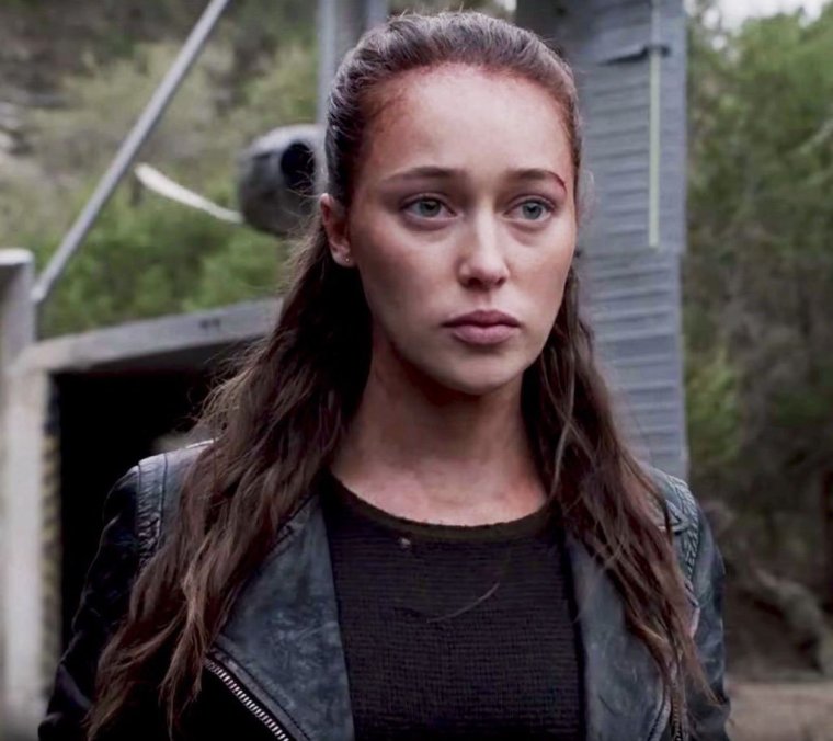 Алисия дебнем Кларк