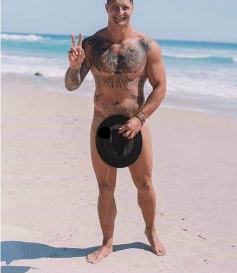 Лысый из бразерс Строитель