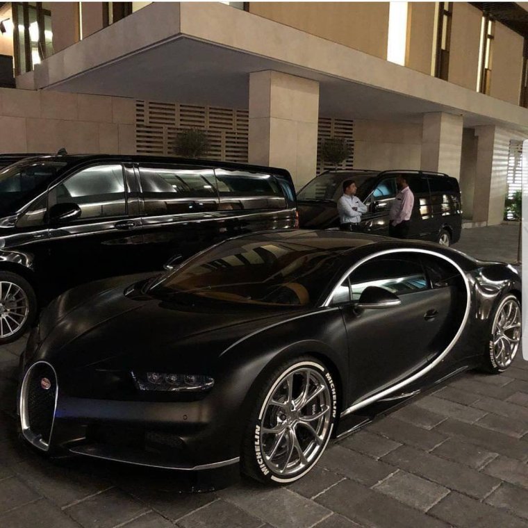 Картье Бугатти машина