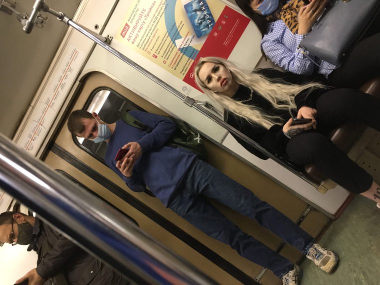 Тиффани Бугатти в метро