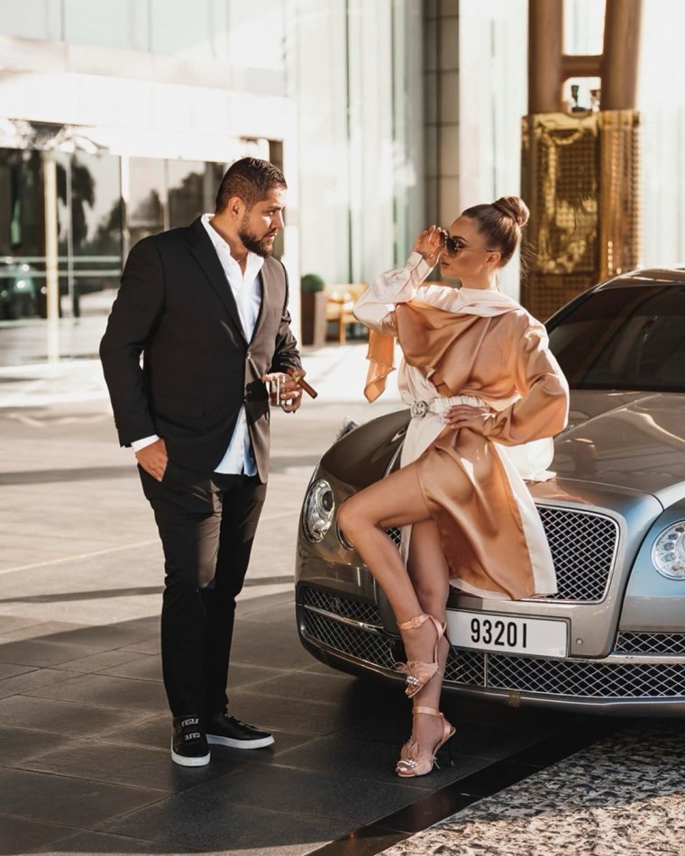 Рич Дубай миллионер