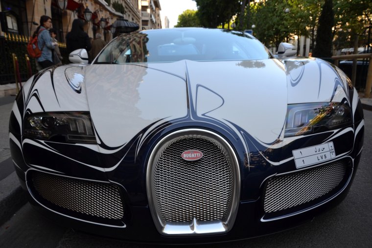 Катрин Бугатти