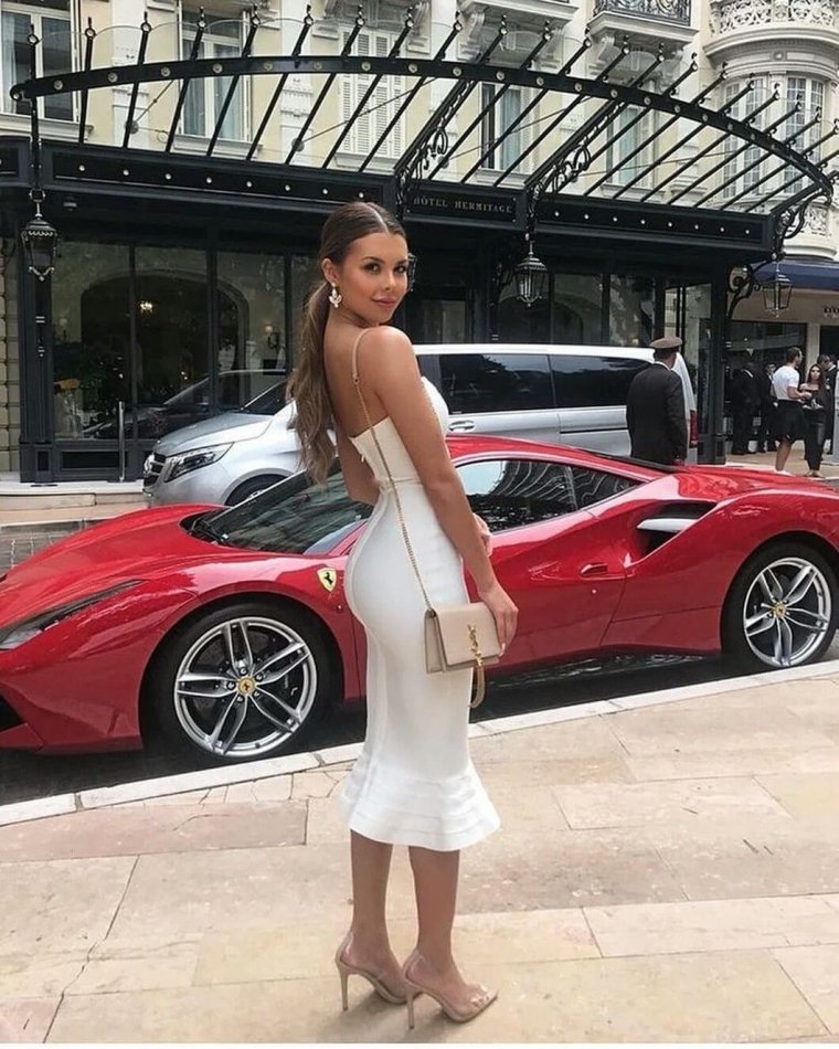 Фиолетовый Бугатти Широн