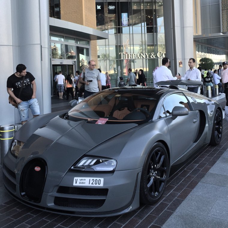 Картье Бугатти машина