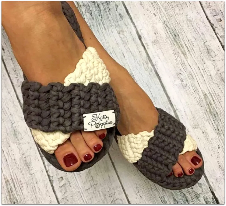 Тапочки с приколом женские