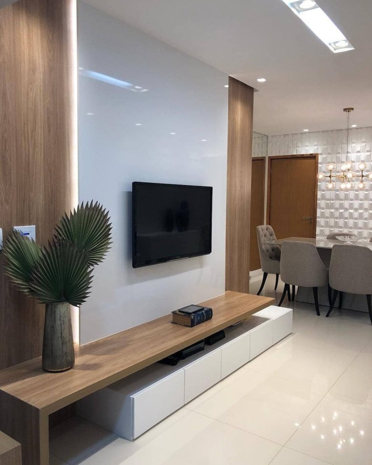 Телевизор в гостиной