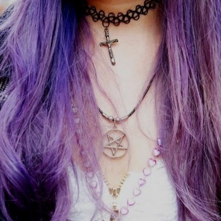 Девушка маг