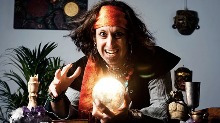 Хорошую бабушку гадалку