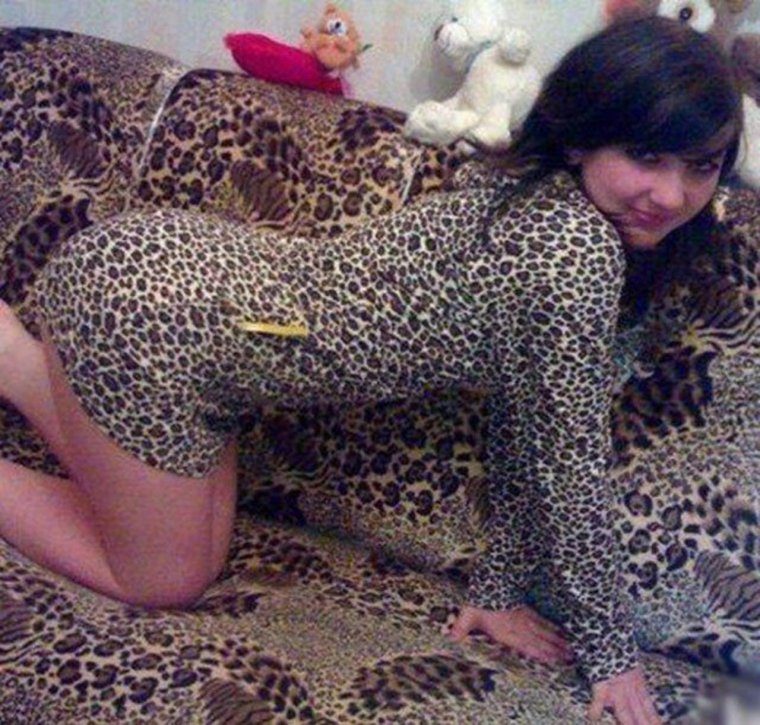 Толстые ноги в леггинсах