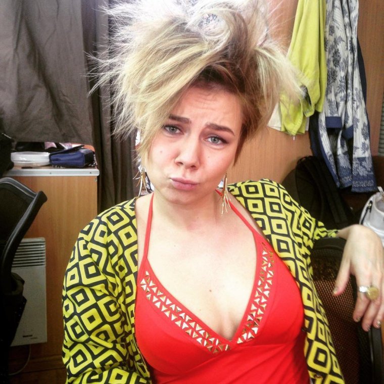 Юлия Лаврова