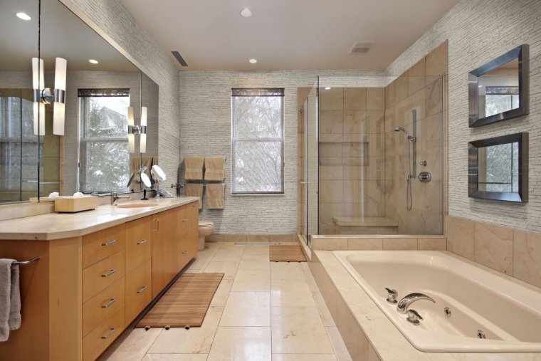 Ванная в коттедже