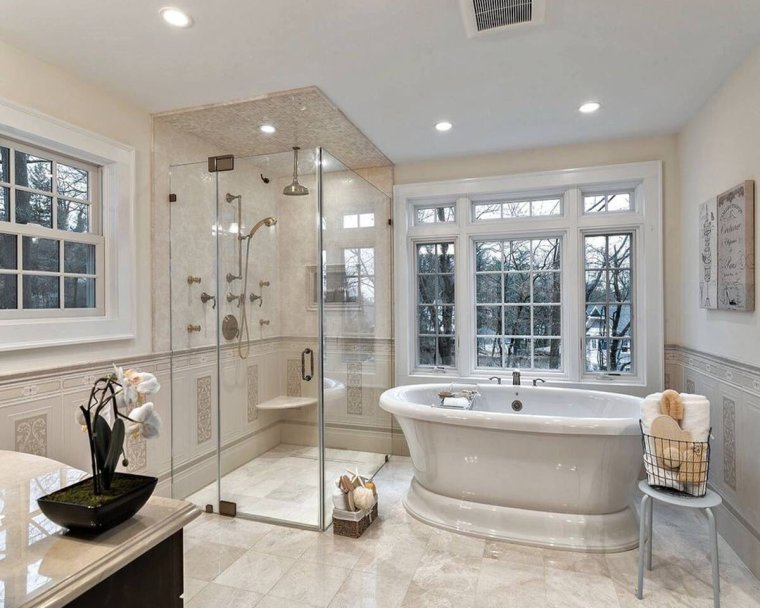 Ванная комната с джакузи