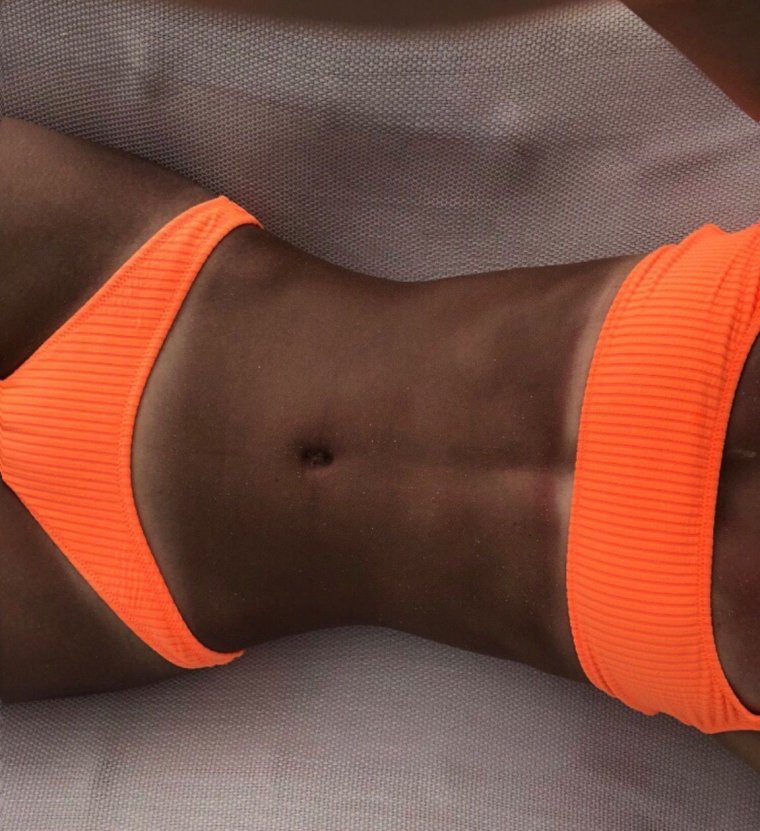 Креативная фотосессия на пляже