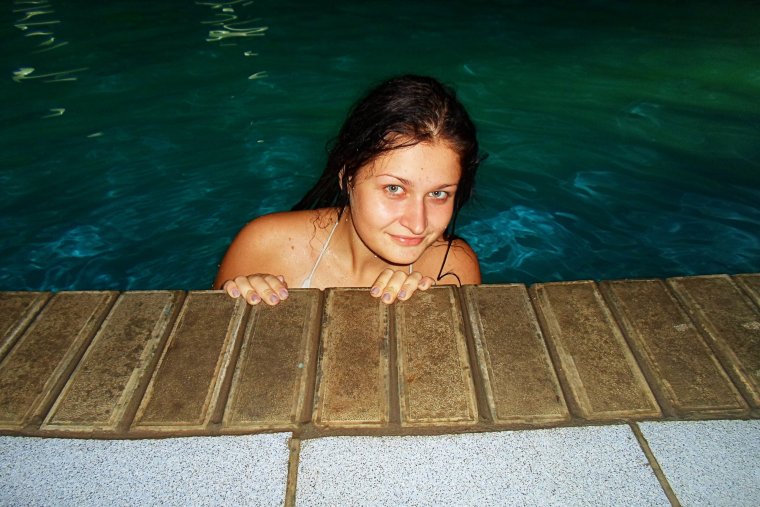 Попов фотосессия в воде