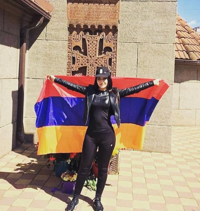 Мемы про армян и русских