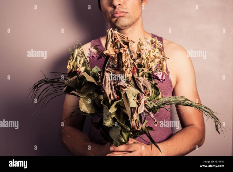 Мужчина с цветами